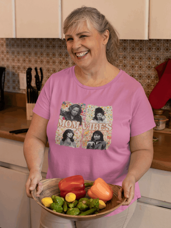 Snarky. Stylish. Sitcom Mom Strong.