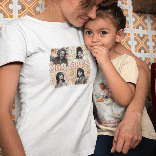 Snarky. Stylish. Sitcom Mom Strong. - Image 6